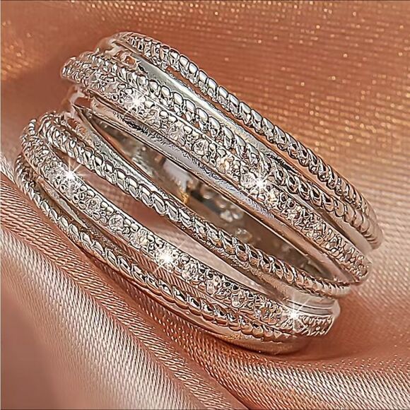 💎⭐️Stacked melee  paved Cz Diamond multilayered ring.💍 - Picture 8 of 15